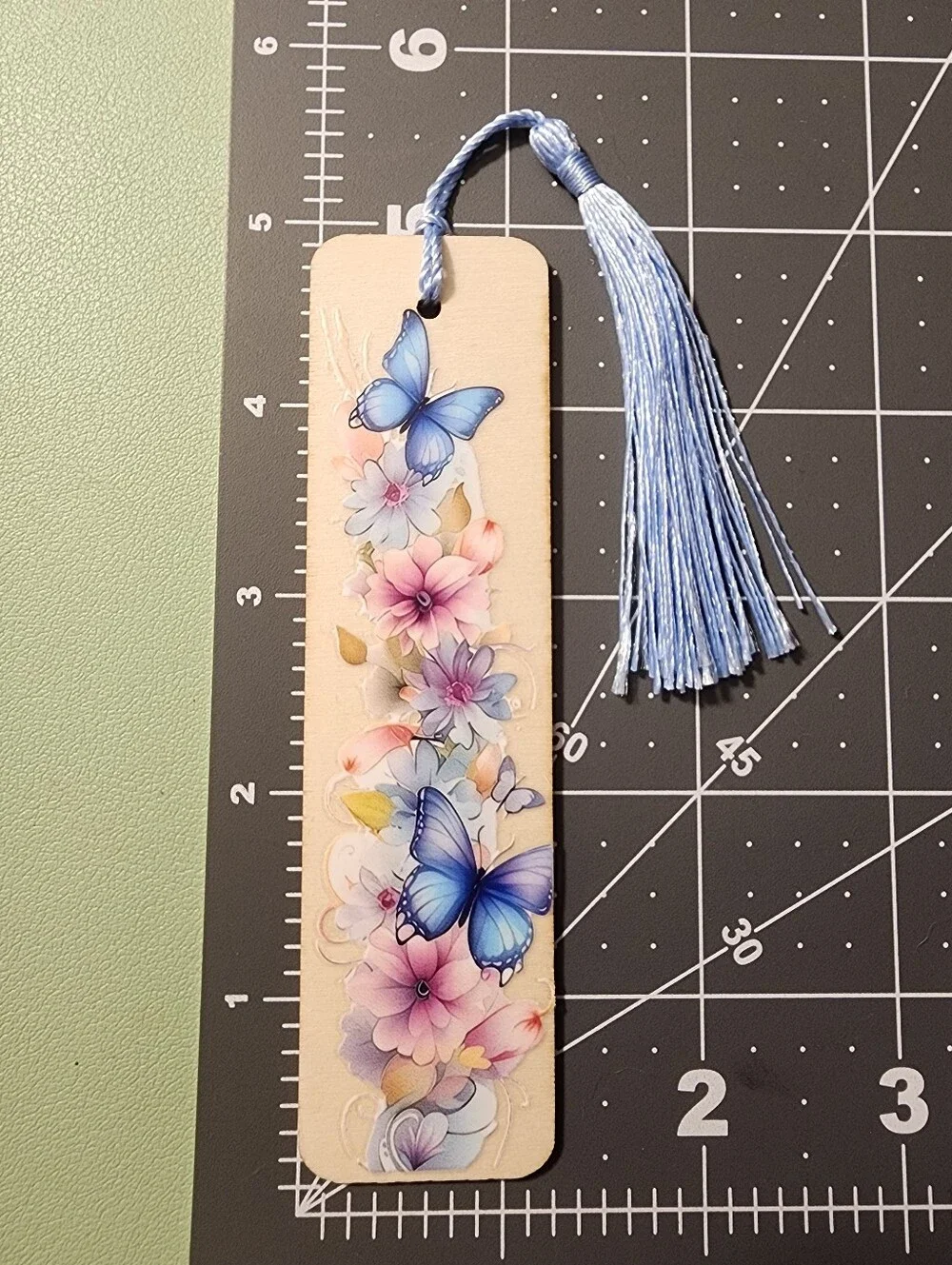MamaHen decorative bookmark